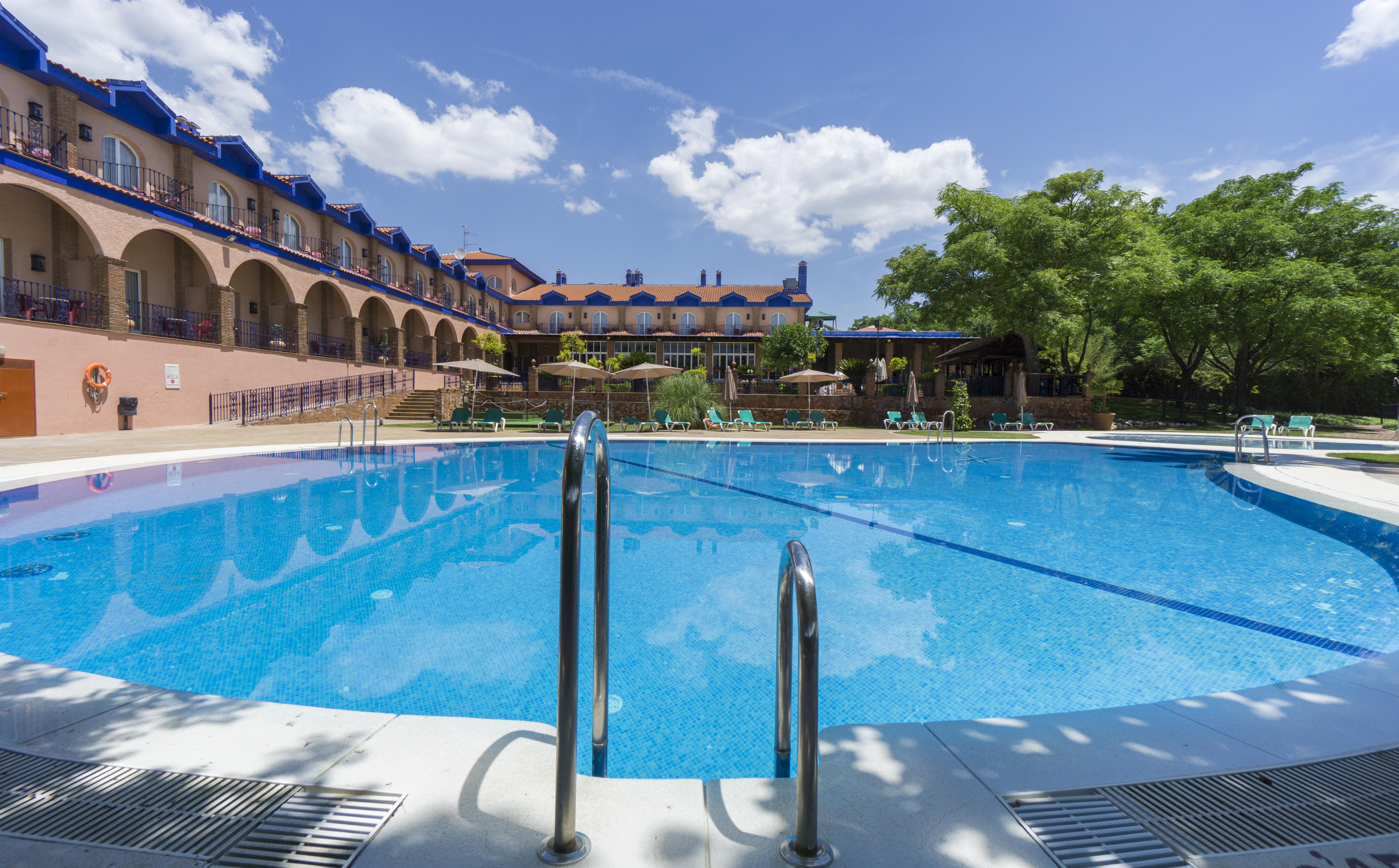Fuente Piedras 4* Cabra