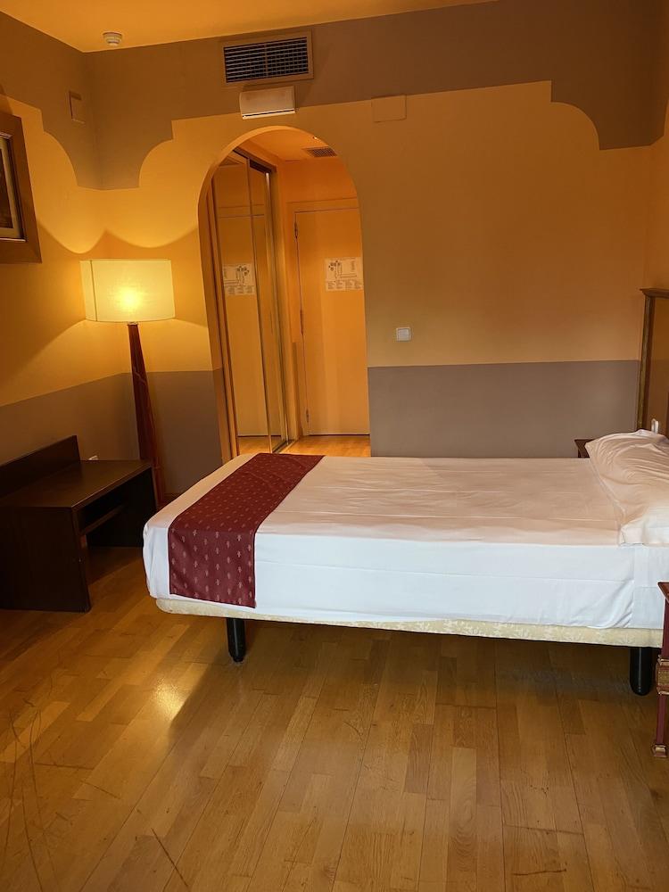 Hotel Ms Fuente Piedras